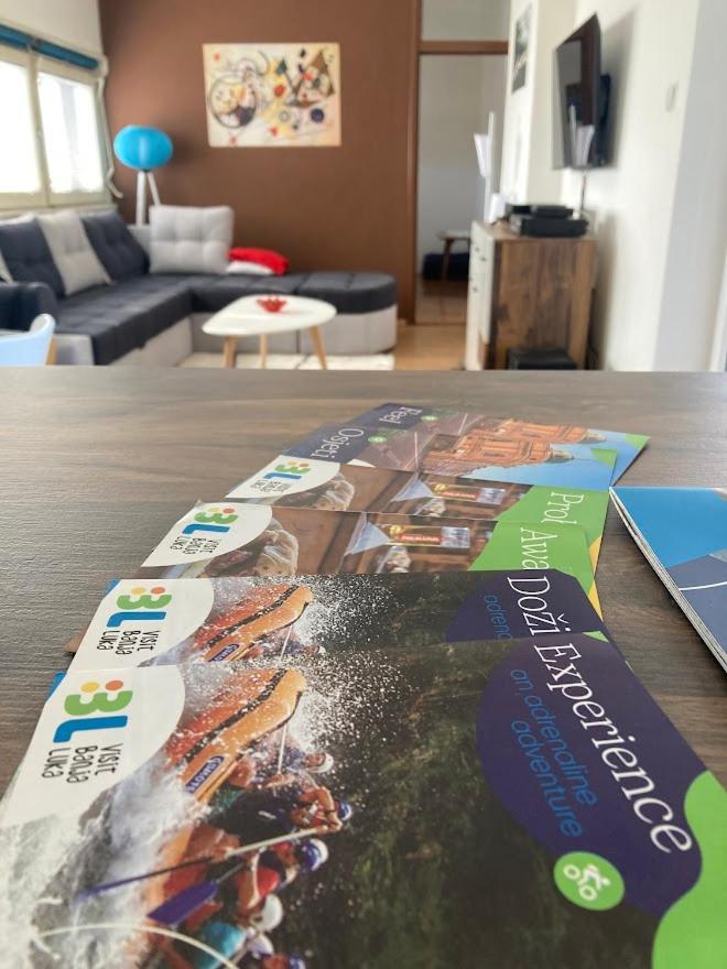 Penthouse Stan 80M2, Terasa 36M2, Garaza... Centar Banja Luke - Gradski Park バニャ・ルカ エクステリア 写真
