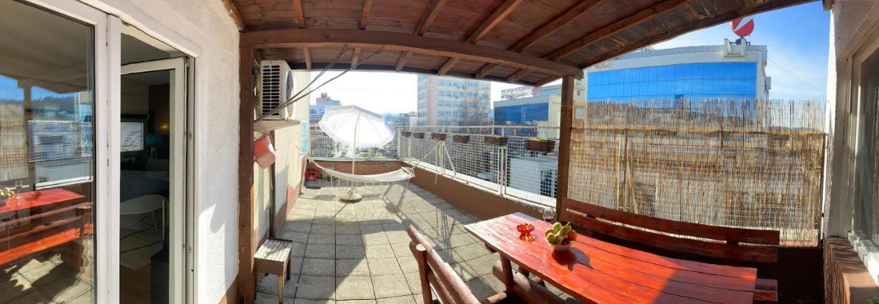 Penthouse Stan 80M2, Terasa 36M2, Garaza... Centar Banja Luke - Gradski Park バニャ・ルカ エクステリア 写真